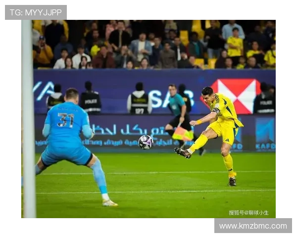 足球巨星经典姿势解析 探秘每一位球员背后的独特风采 足球巨星经典姿势解析 探秘每一位球员背后的独特风采